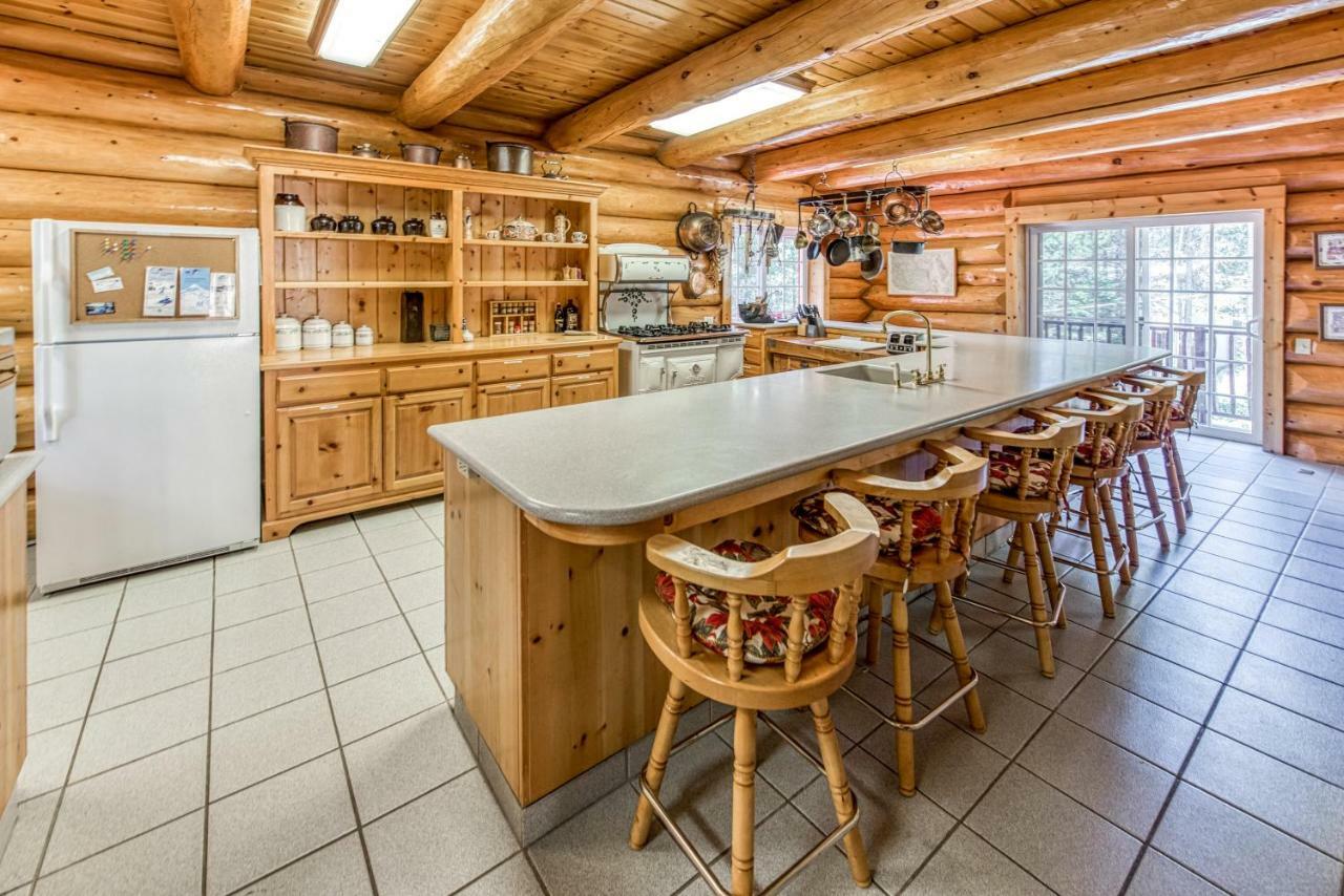 Vienna Villa - 3 Bed 3 Bath Vacation Home In Shaver Lake Exterior foto